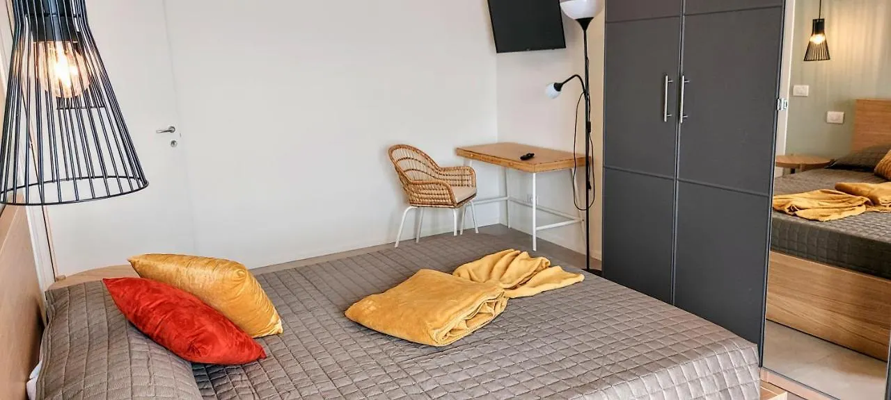 Suite Rent Milan 3 0*,  Italien